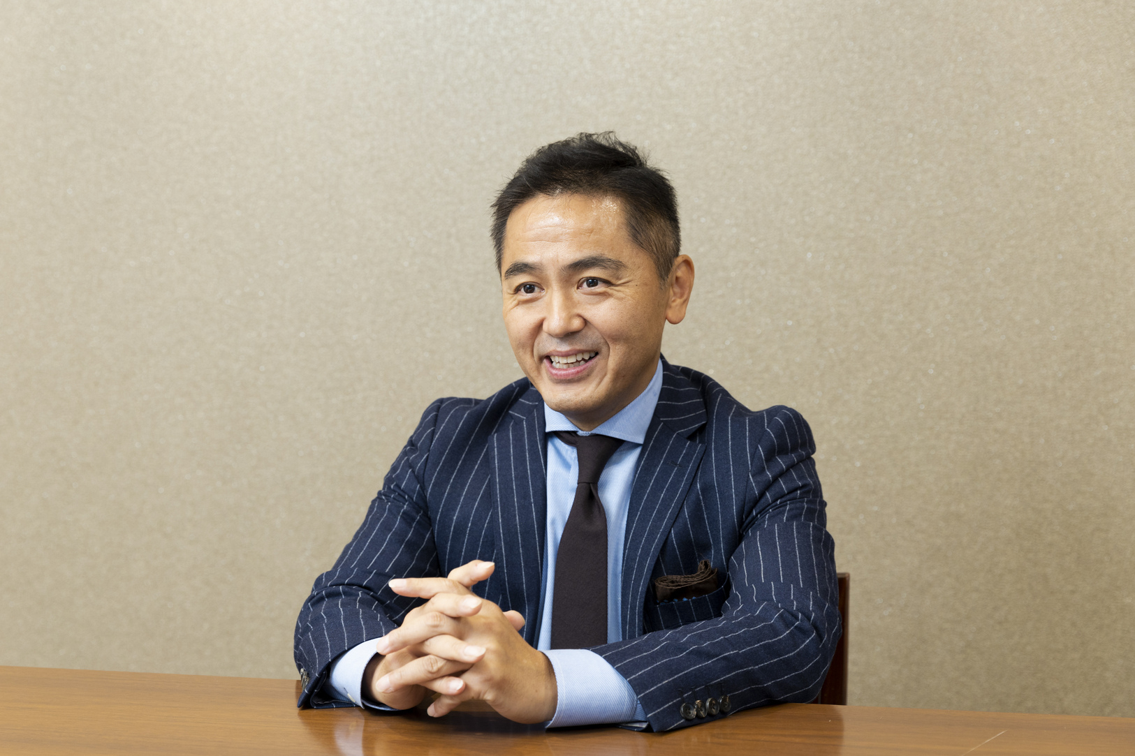 インタビュー001 アズパートナーズ様EGAO linkで業務改革