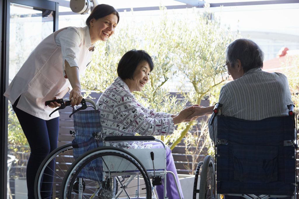 介護職員としての技能実習生の現況と今後をコロナの影響と併せて解説！